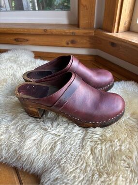 Maguba Swedish Clogs